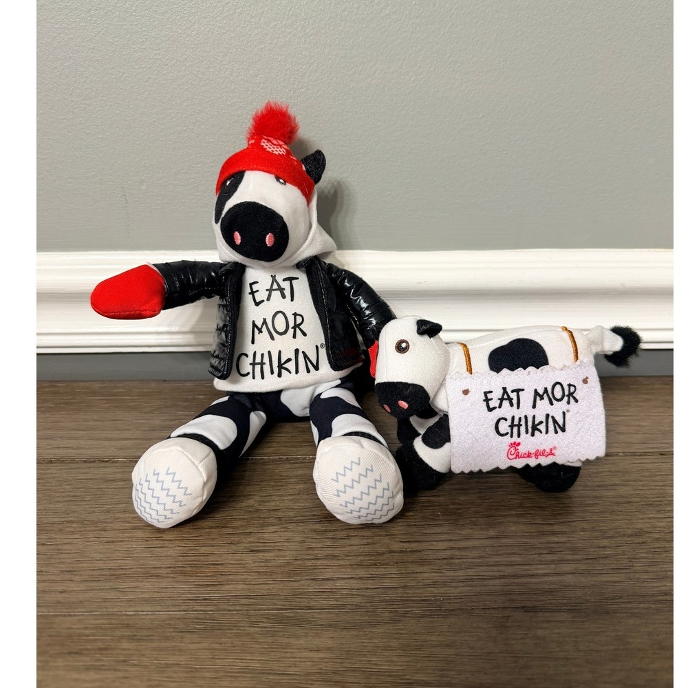 Chick-fil-A Eat Mor Chikin Cow Plush Set